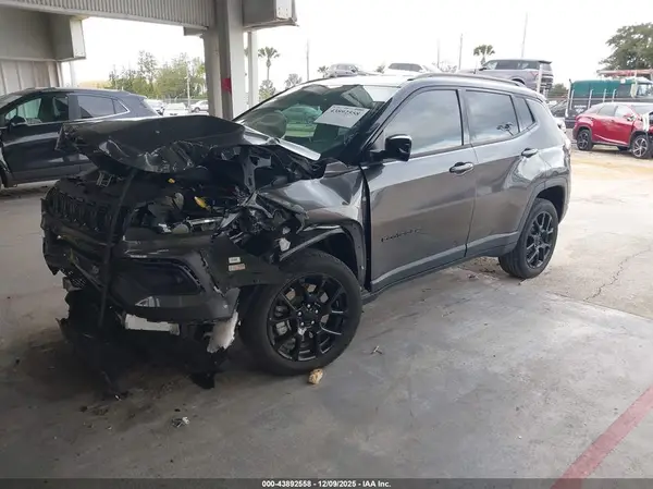 3C4NJDBN2PT535699 2023 JEEP COMPASS - Image 2