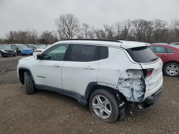 3C4NJDBN2PT552700 2023 JEEP COMPASS - Image 2