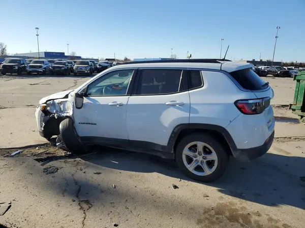 3C4NJDBN2PT561929 2023 JEEP COMPASS - Image 2