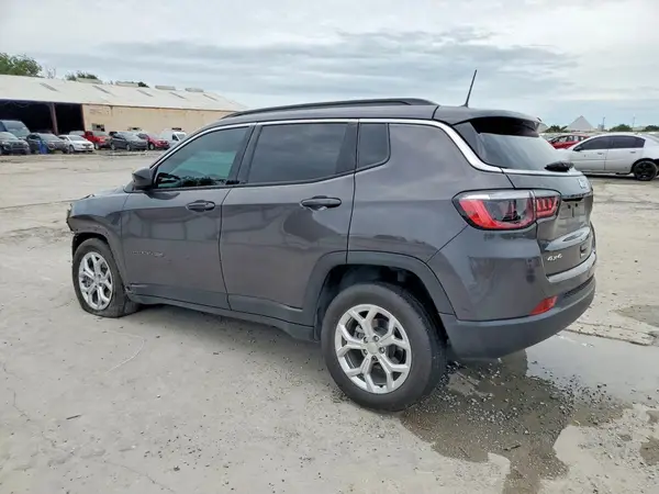 3C4NJDBN2RT124628 2024 JEEP COMPASS - Image 2
