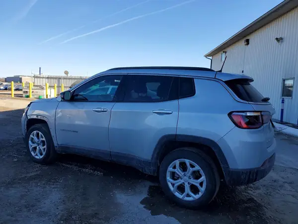 3C4NJDBN2RT132843 2024 JEEP COMPASS - Image 2
