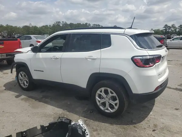 3C4NJDBN2RT136469 2024 JEEP COMPASS - Image 2