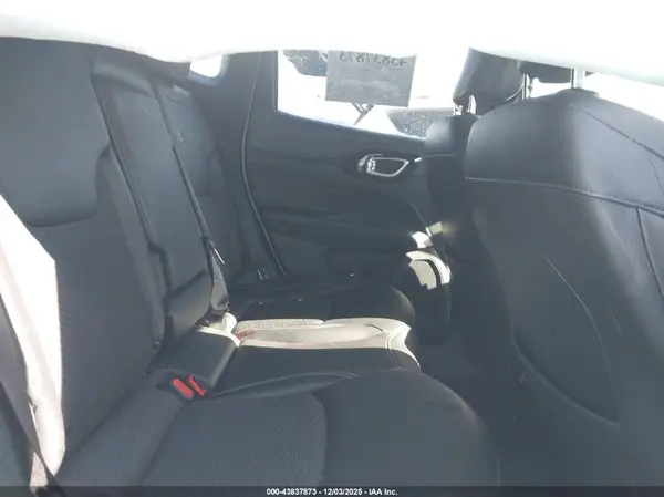 3C4NJDBN2RT143325 2024 JEEP COMPASS - Image 8