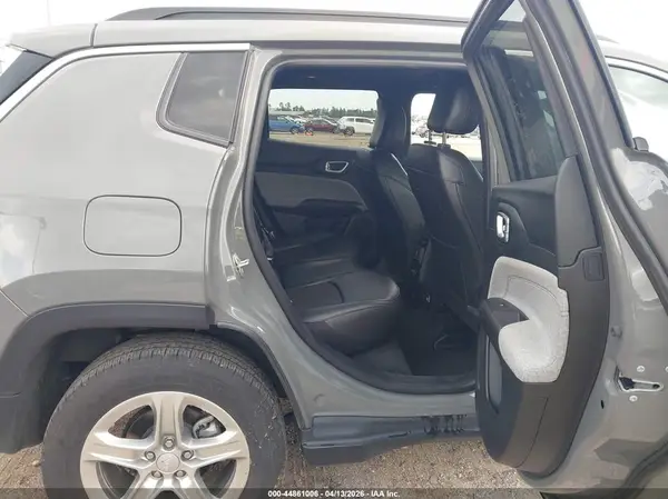3C4NJDBN2RT597266 2024 JEEP COMPASS - Image 8