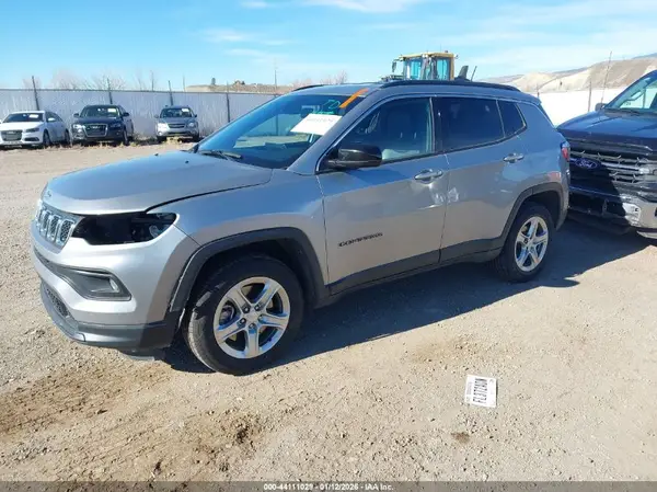 3C4NJDBN2RT603986 2024 JEEP COMPASS - Image 2
