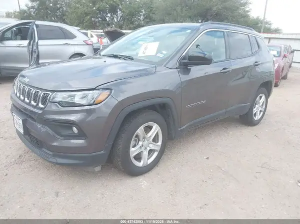 3C4NJDBN2RT604653 2024 JEEP COMPASS - Image 2