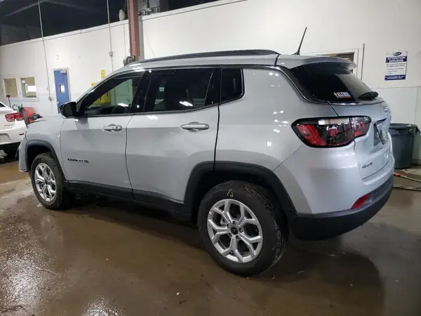 3C4NJDBN2ST539230 2025 JEEP COMPASS - Image 2