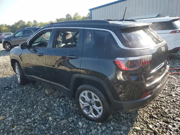 3C4NJDBN2ST548851 2025 JEEP COMPASS - Image 2