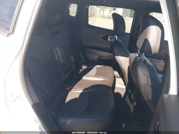 3C4NJDBN2ST553547 2025 JEEP COMPASS - Image 8