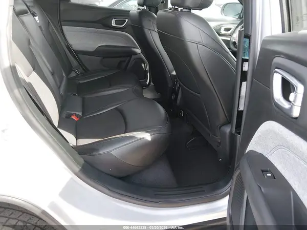 3C4NJDBN2ST560675 2025 JEEP COMPASS - Image 8