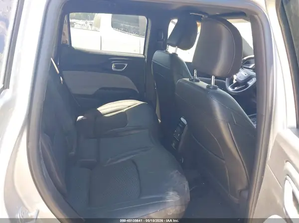 3C4NJDBN2ST579789 2025 JEEP COMPASS - Image 8