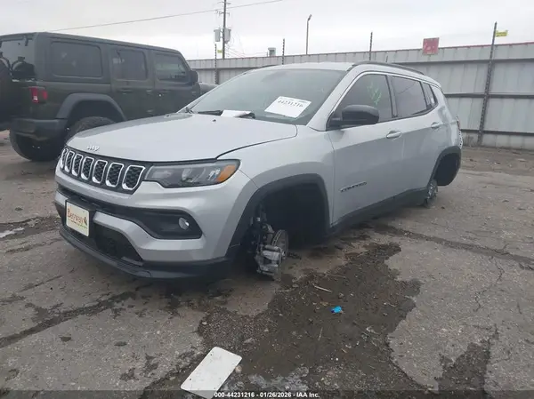3C4NJDBN2ST598424 2025 JEEP COMPASS - Image 2
