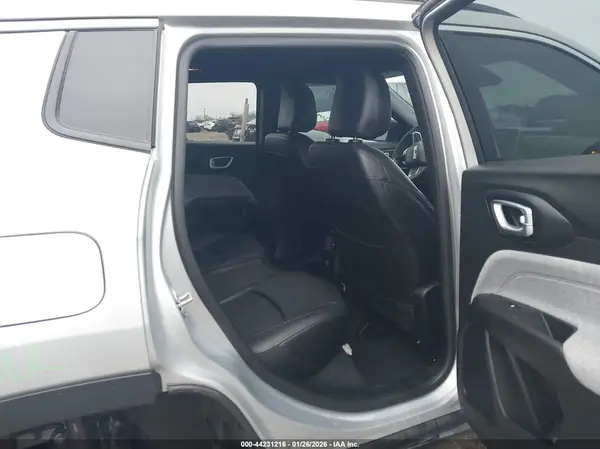 3C4NJDBN2ST598424 2025 JEEP COMPASS - Image 8