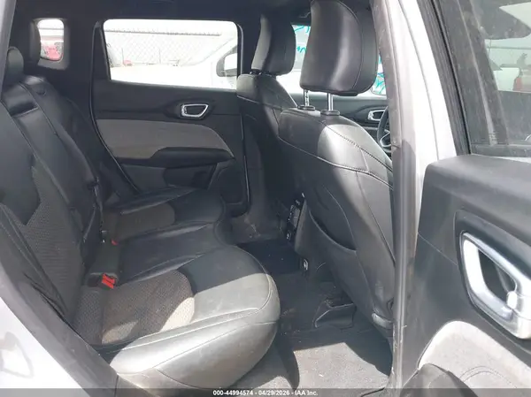 3C4NJDBN2ST609213 2025 JEEP COMPASS - Image 8