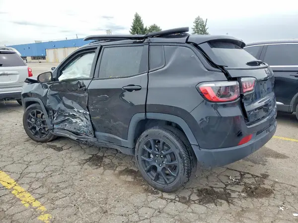 3C4NJDBN2ST610068 2025 JEEP COMPASS - Image 2