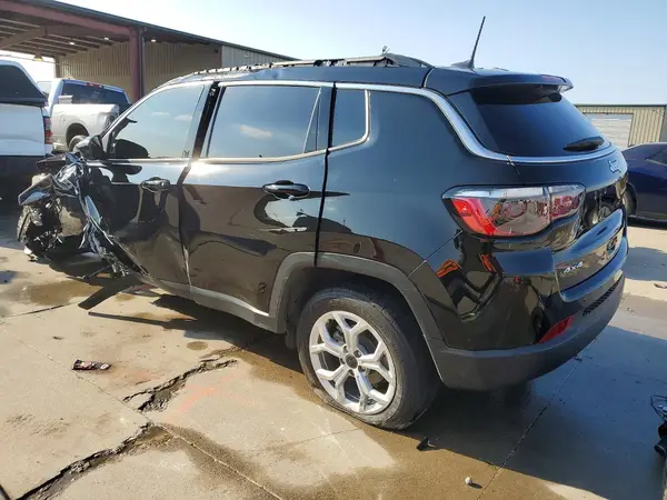 3C4NJDBN2ST610362 2025 JEEP COMPASS - Image 2