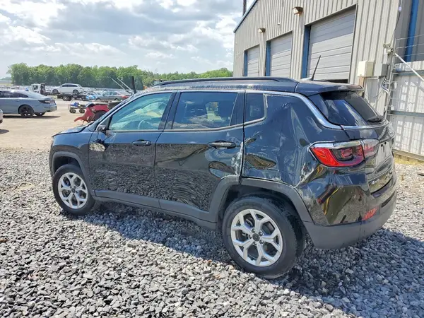3C4NJDBN2ST617313 2025 JEEP COMPASS - Image 2
