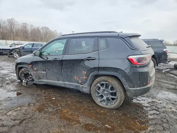 3C4NJDBN2ST623810 2025 JEEP COMPASS - Image 2