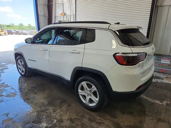 3C4NJDBN3PT504266 2023 JEEP COMPASS - Image 2