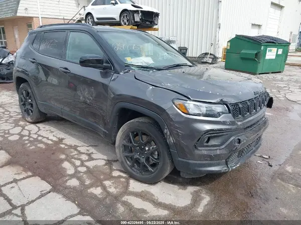 3C4NJDBN3PT529975 2023 JEEP COMPASS - Image 1