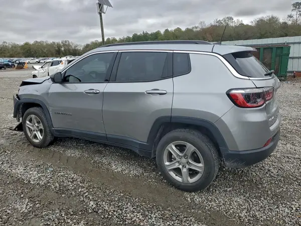 3C4NJDBN3PT530589 2023 JEEP COMPASS - Image 2