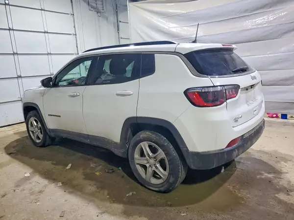 3C4NJDBN3PT553080 2023 JEEP COMPASS - Image 2