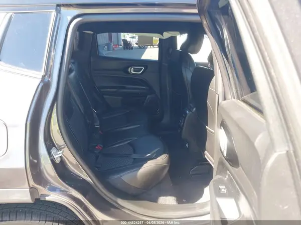 3C4NJDBN3PT566332 2023 JEEP COMPASS - Image 8