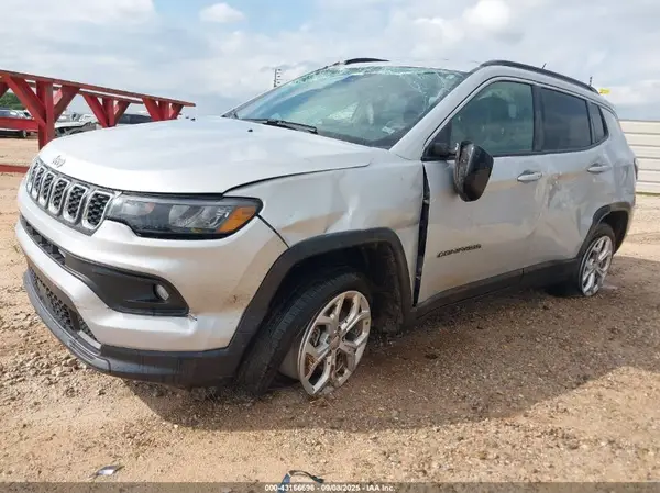 3C4NJDBN3RT118658 2024 JEEP COMPASS - Image 2