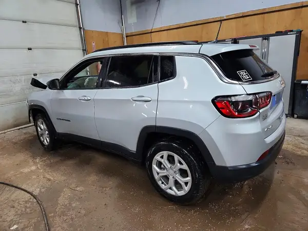 3C4NJDBN3RT118661 2024 JEEP COMPASS - Image 2