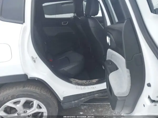 3C4NJDBN3RT118918 2024 JEEP COMPASS - Image 8