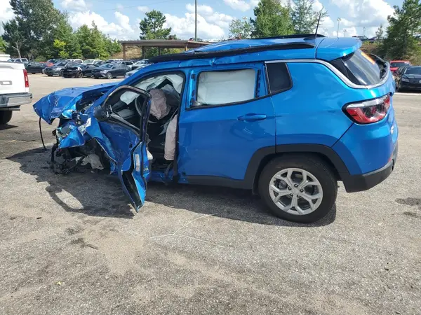3C4NJDBN3RT124797 2024 JEEP COMPASS - Image 2