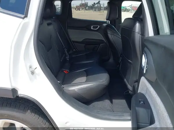 3C4NJDBN3RT138585 2024 JEEP COMPASS - Image 8