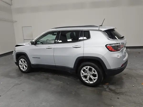 3C4NJDBN3RT154611 2024 JEEP COMPASS - Image 2