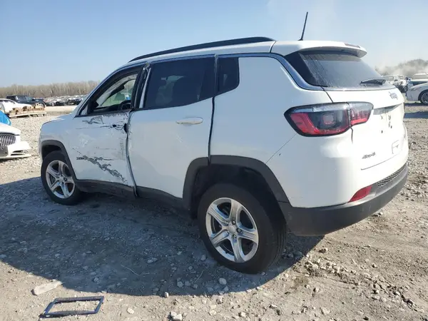 3C4NJDBN3RT584140 2024 JEEP COMPASS - Image 2