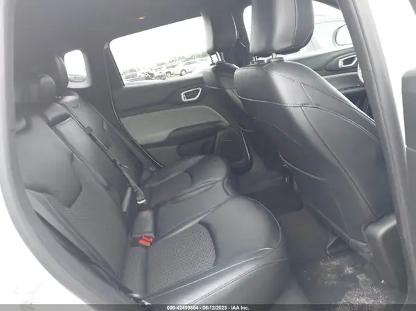 3C4NJDBN3RT597390 2024 JEEP COMPASS - Image 8