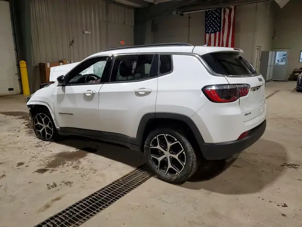 3C4NJDBN3RT598863 2024 JEEP COMPASS - Image 2