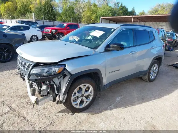 3C4NJDBN3ST529662 2025 JEEP COMPASS - Image 2