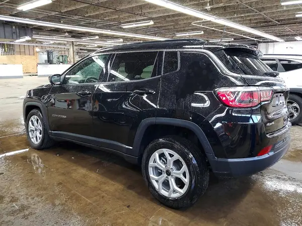 3C4NJDBN3ST554867 2025 JEEP COMPASS - Image 2
