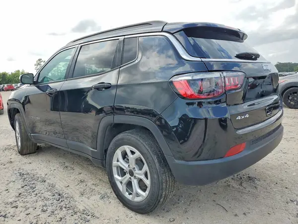 3C4NJDBN3ST562029 2025 JEEP COMPASS - Image 2