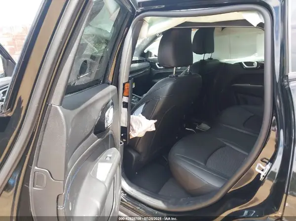 3C4NJDBN3ST566839 2025 JEEP COMPASS - Image 8