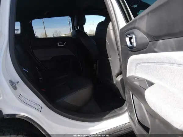 3C4NJDBN3ST569966 2025 JEEP COMPASS - Image 8