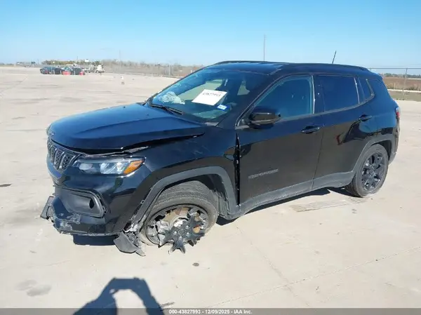 3C4NJDBN3ST571670 2025 JEEP COMPASS - Image 2