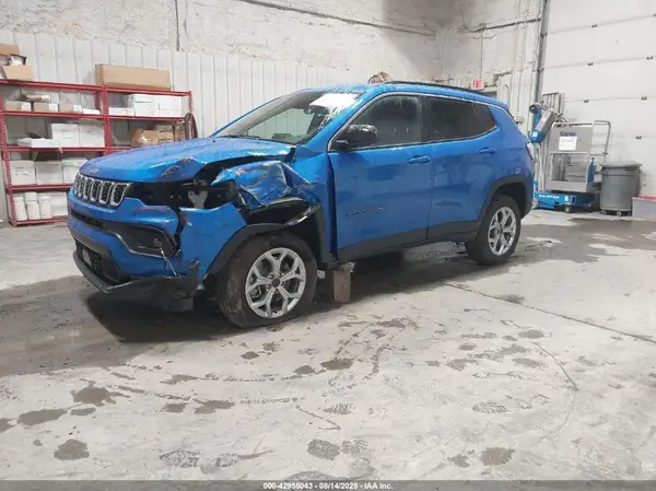 3C4NJDBN3ST577548 2025 JEEP COMPASS - Image 2