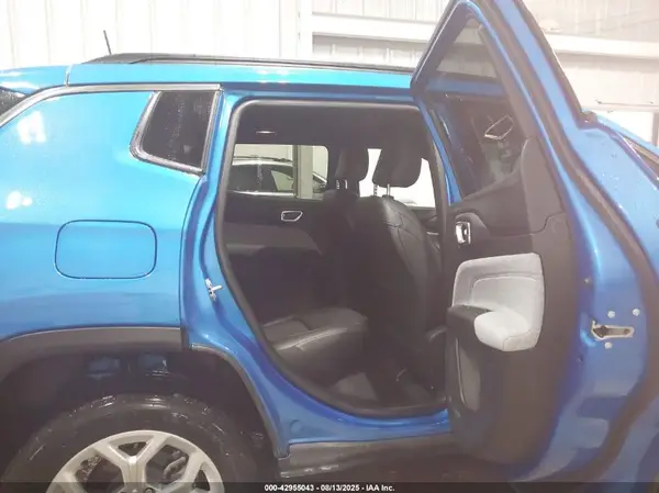 3C4NJDBN3ST577548 2025 JEEP COMPASS - Image 8