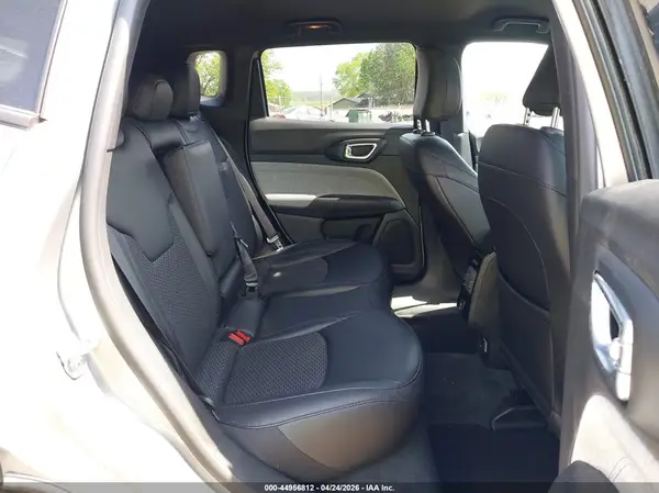 3C4NJDBN4PT516359 2023 JEEP COMPASS - Image 8