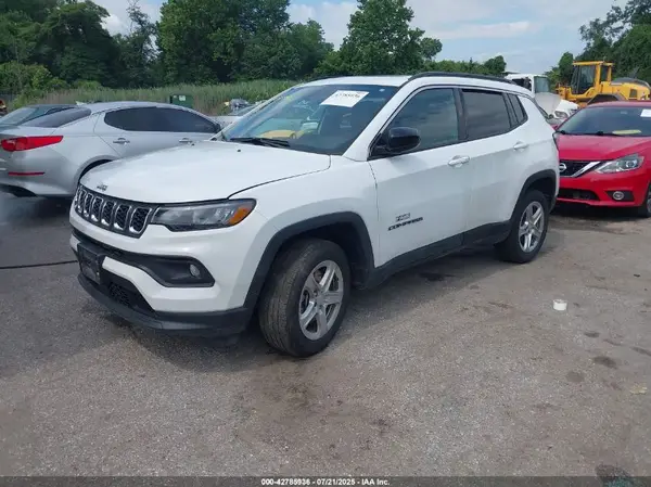 3C4NJDBN4RT103506 2024 JEEP COMPASS - Image 2