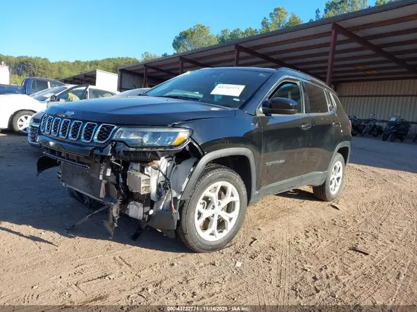 3C4NJDBN4RT109483 2024 JEEP COMPASS - Image 2
