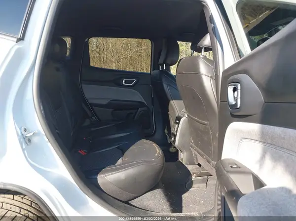 3C4NJDBN4RT110407 2024 JEEP COMPASS - Image 8