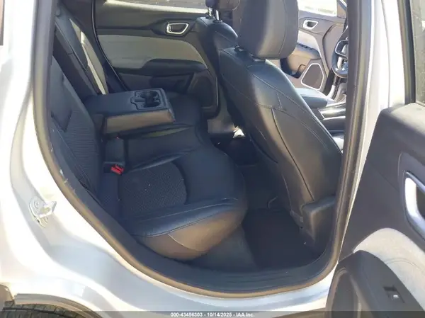 3C4NJDBN4RT110925 2024 JEEP COMPASS - Image 8