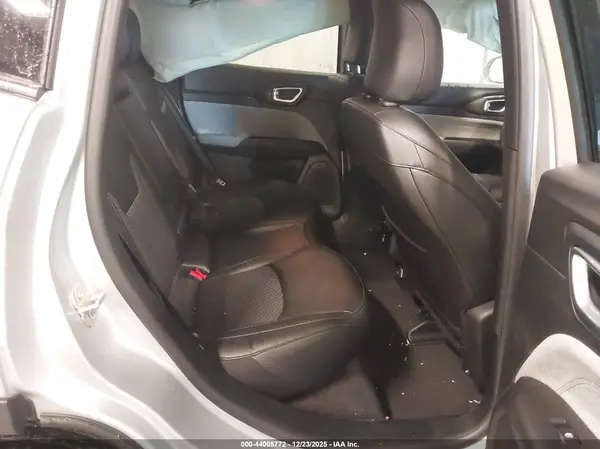 3C4NJDBN4RT116076 2024 JEEP COMPASS - Image 8